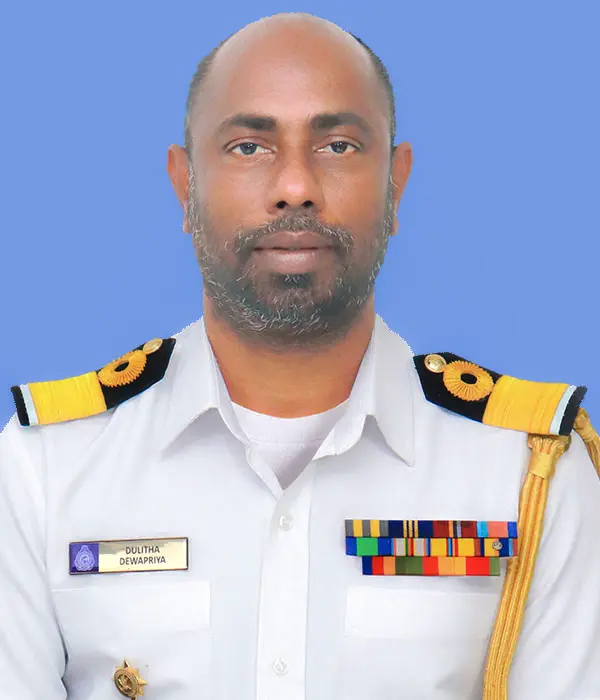 කොමදෝරු පීපීඩී දේවප්‍රිය - නාවික හමුදාධිපති තුමාගේ ලේකම් සහ නාවික ලේකම්