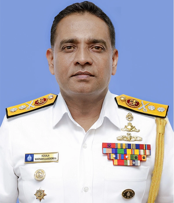 රියර් අද්මිරාල් පිකේ වර්ණකුලසුරිය - ආඥාපති නැගෙනහිර නාවික පෙදෙස